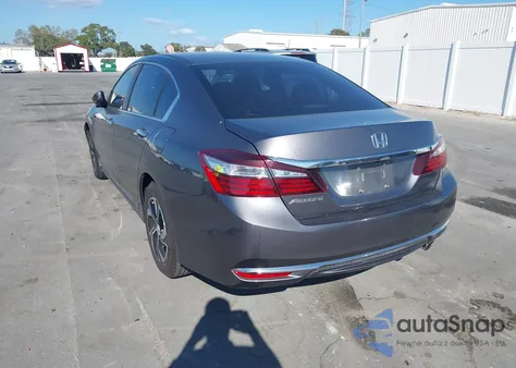 2017 Honda Accord Lx z USA, uszkodzony, nr VIN 1HGCR2F35HA302018